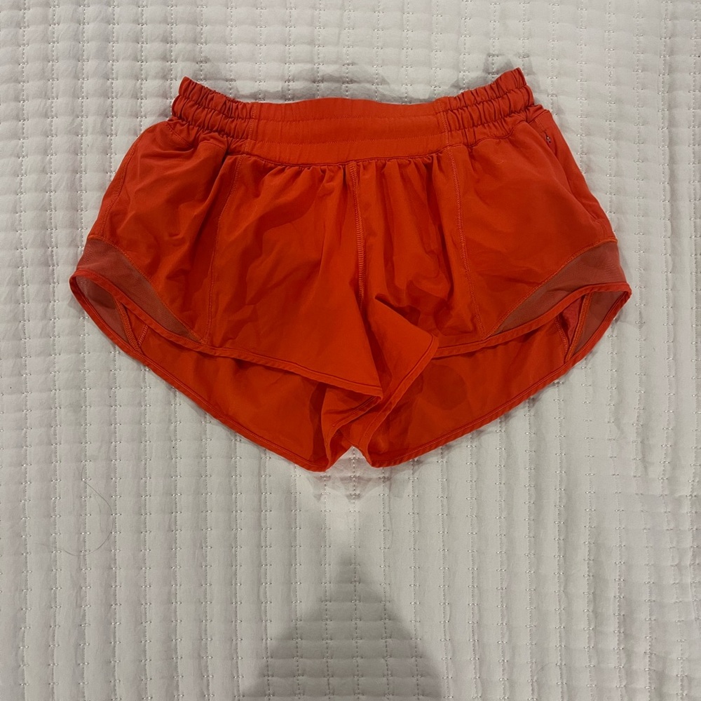 Lululemon Hotty Hot Low Rise Short 2.5 inch inseam